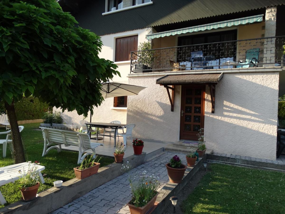 Bed and Breakfast Chez Laurette Et Louis Ugine Exterior foto